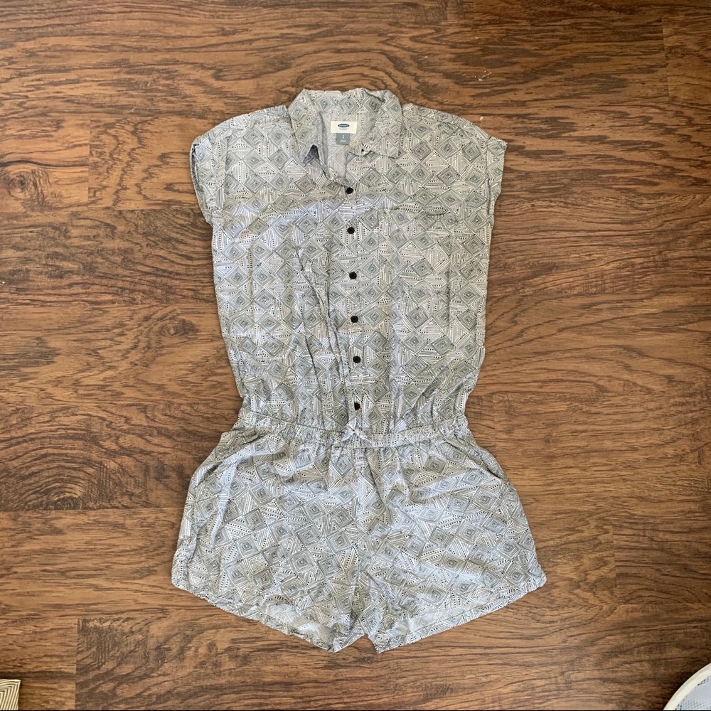 Patterned Button-up Romper